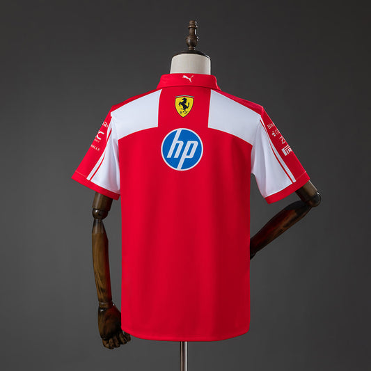 Polo Scuderia Ferrari 2026 F1 Réplica Oficial - Vista posterior