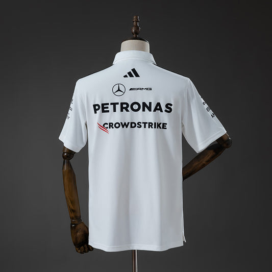 Polo Mercedes-AMG Petronas 2026 F1 - Vista posterior