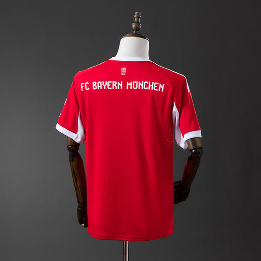 Camiseta Bayern Munich 25/26 Local - Vista posterior