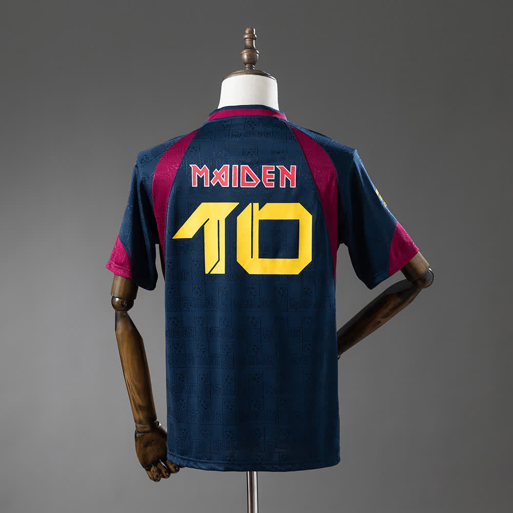 Camiseta West Ham x Iron Maiden The Final Frontier Azul Retro - Vista posterior