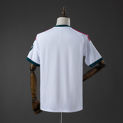 Camiseta Real Madrid 26/27 Local - Vista posterior