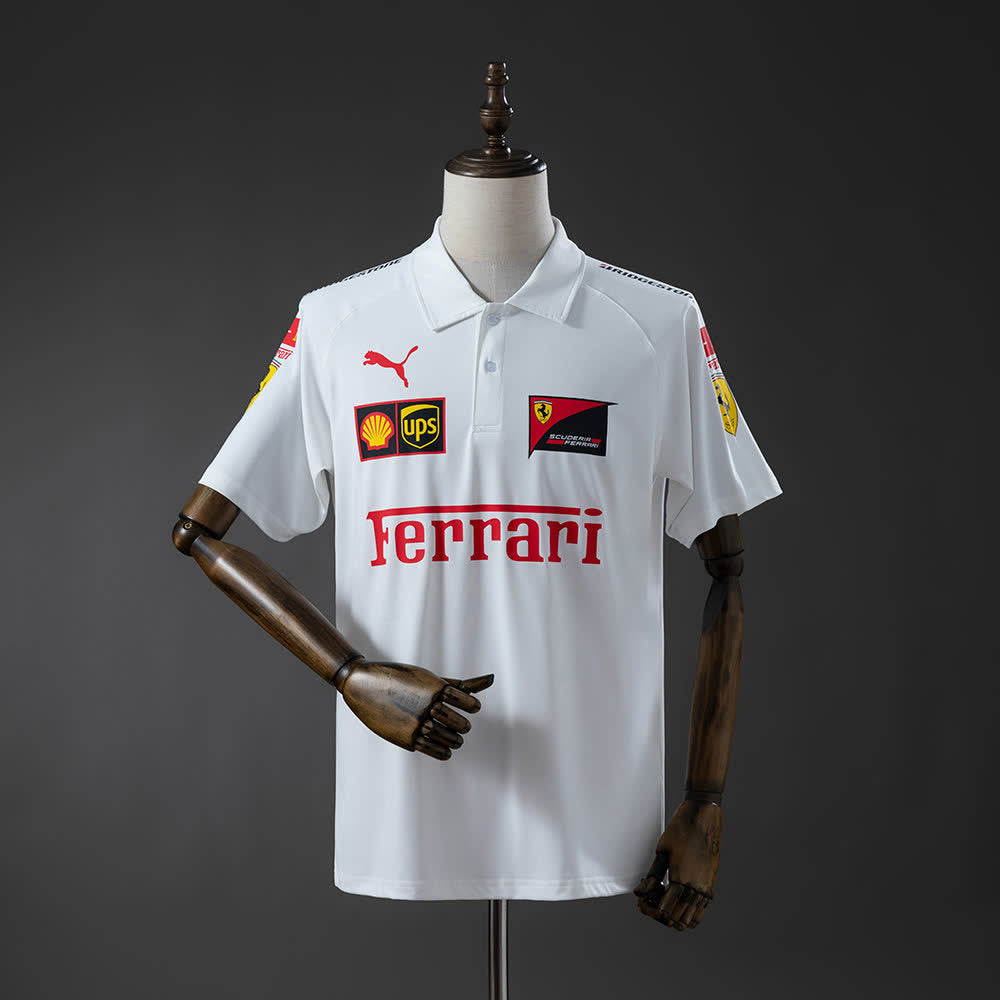 Polo Scuderia Ferrari 2025 F1 Blanco - Vista frontal