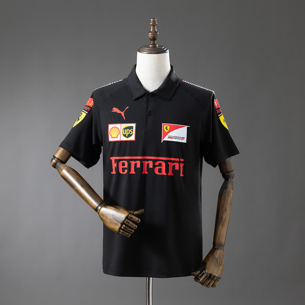 Polo Scuderia Ferrari 2025 F1 Negro - Vista frontal
