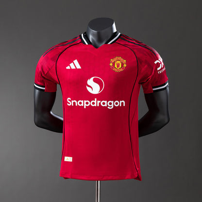 Camiseta Manchester United 25/26 Local, Versión Jugador - Vista frontal