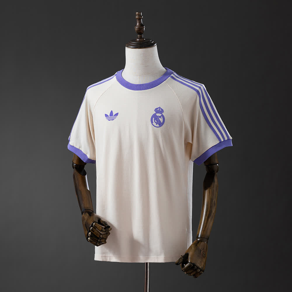 Camiseta Real Madrid Originals Beige Retro - Vista frontal