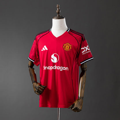 Camiseta Manchester United 25/26 Local - Vista frontal