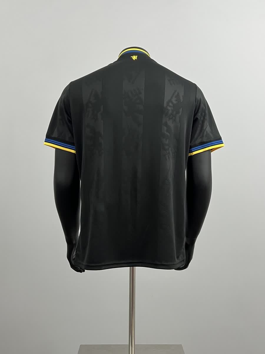 Camiseta Manchester United 25/26 Tercera - Vista posterior