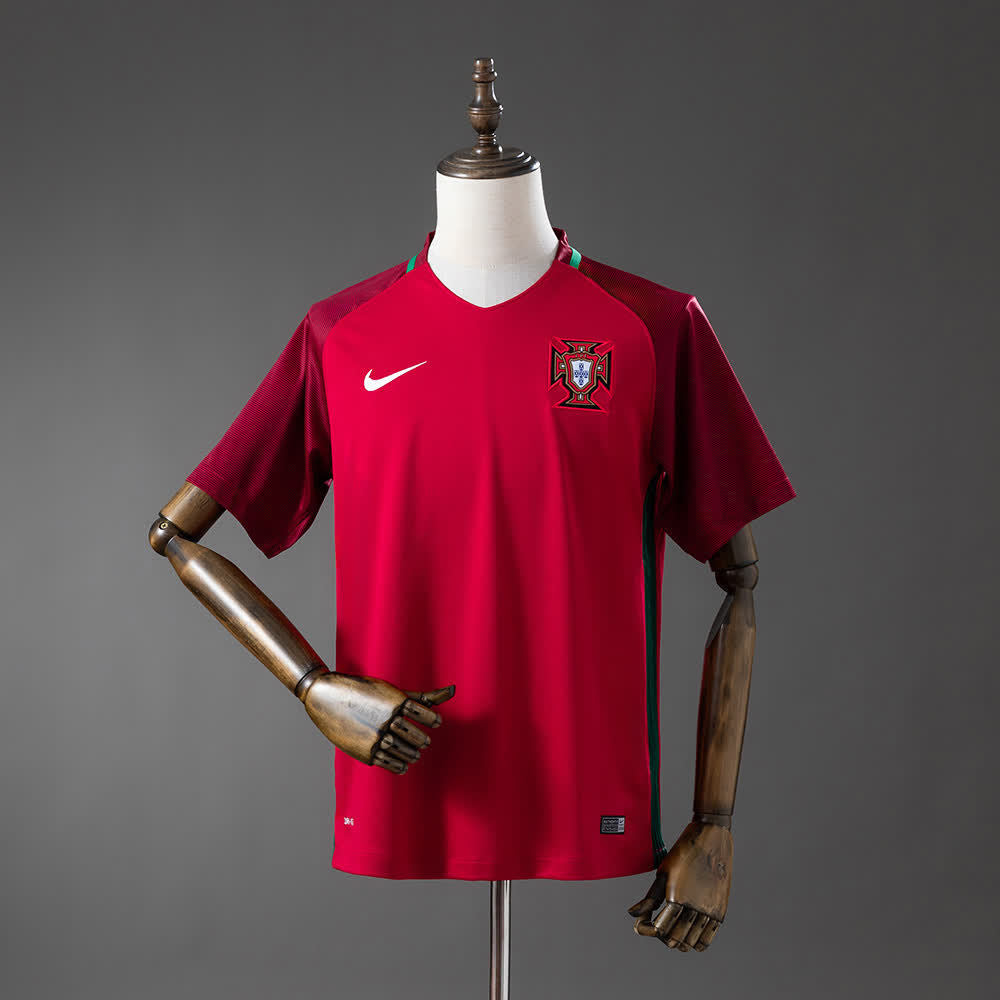 Camiseta Portugal 2018 Local Retro - Vista frontal