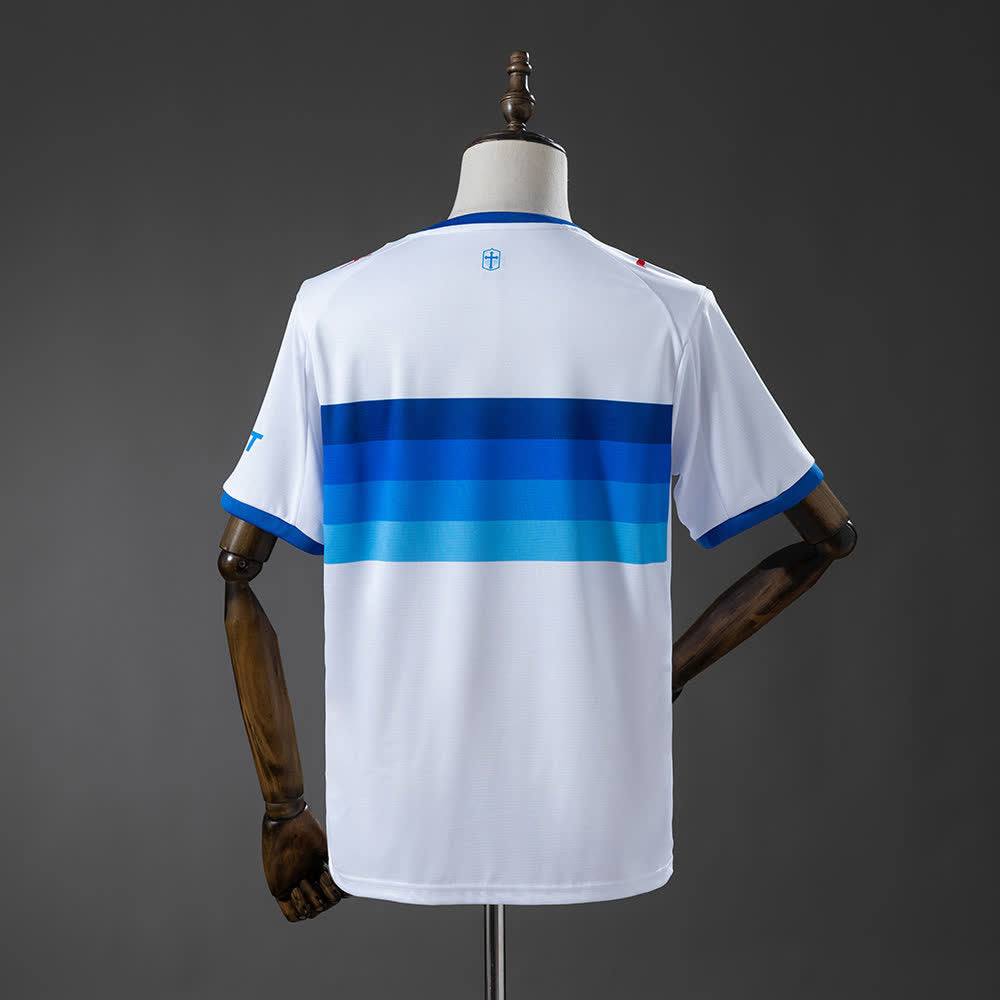 Camiseta Universidad Católica 26/27 Local - Vista posterior