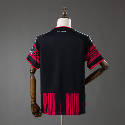 Camiseta Eintracht Frankfurt 26/27 Local - Vista posterior