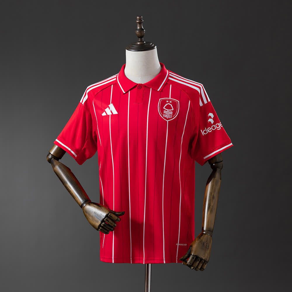 Camiseta Nottingham Forest 25/26 Local - Vista frontal