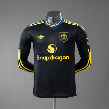 Camiseta Manchester United 25/26 Tercera Manga Larga, Versión Jugador - Vista frontal
