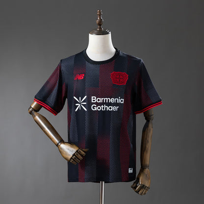 Camiseta Bayer Leverkusen 25/26 Local - Vista frontal