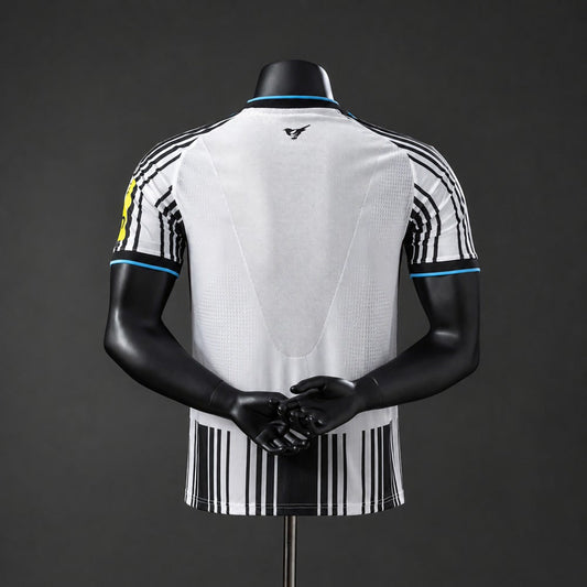 Camiseta Newcastle United 26/27 Local, Versión Jugador - Vista posterior