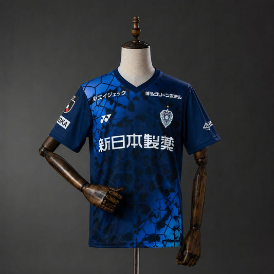 Camiseta Avispa Fukuoka 26/27 Local - Vista frontal