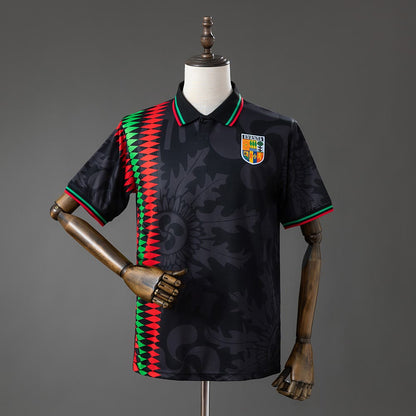 Camiseta Euskal Herria Años 90 Negra Retro - Vista frontal
