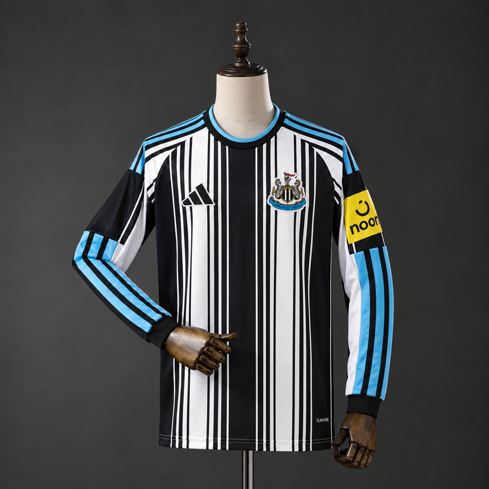 Camiseta Newcastle United 26/27 Local Manga Larga - Vista frontal