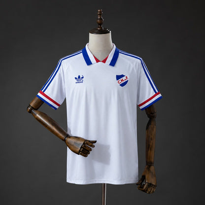 Camiseta Nacional de Montevideo 80/82 Local Retro - Vista frontal