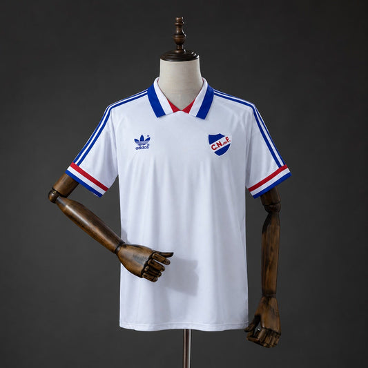 Camiseta Nacional de Montevideo 80/82 Local Retro - Vista frontal