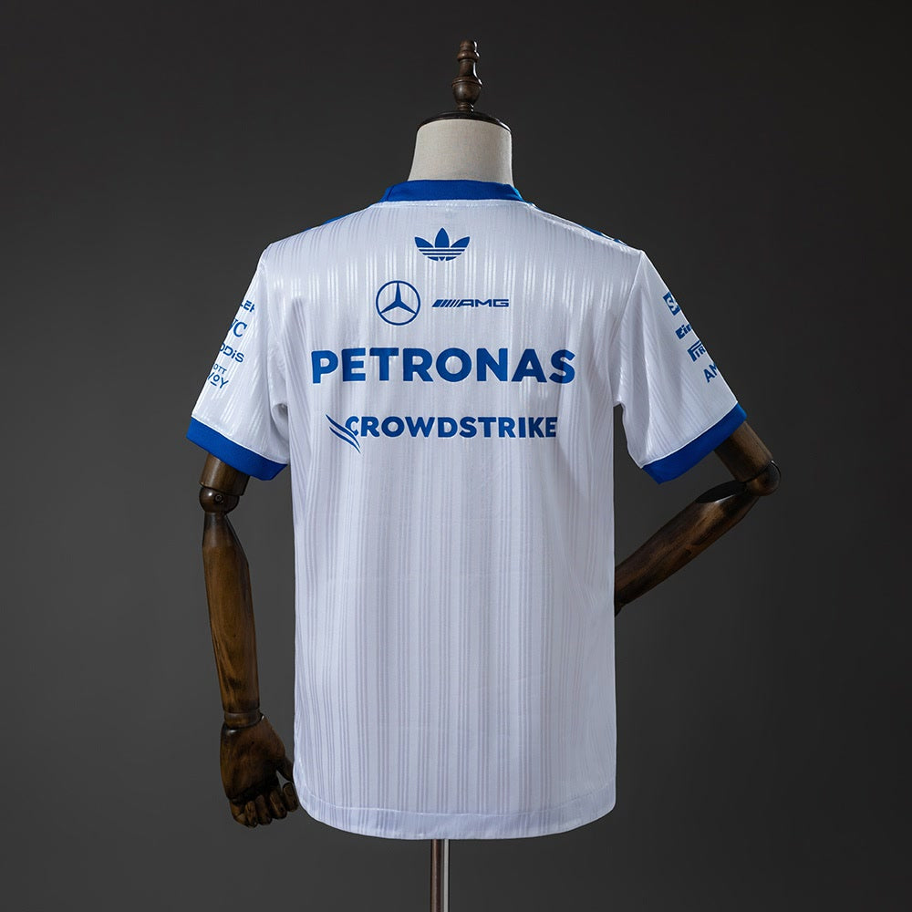 Camiseta Mercedes-AMG Petronas 2026 F1 Blanca y Azul - Vista posterior