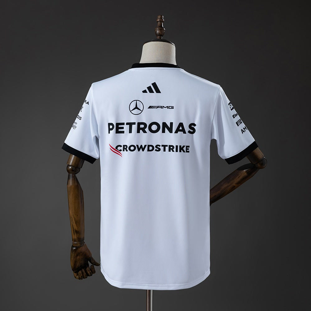 Camiseta Mercedes-AMG Petronas 2026 F1 Blanca y Negra - Vista posterior
