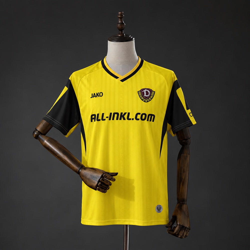 Camiseta Dynamo Dresden 26/27 Local - Vista frontal